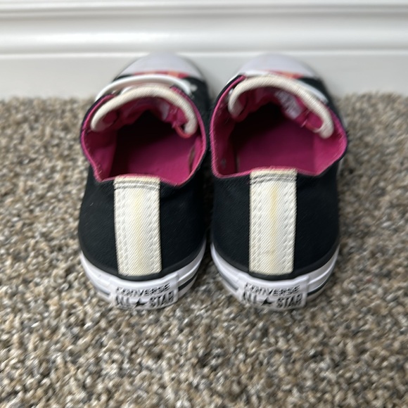 Converse Chuck Taylor Shoes Black and Pink - Picture 2 of 6